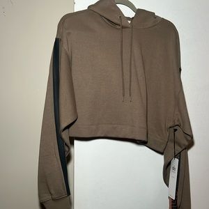 Alo Yoga cropped hoodie